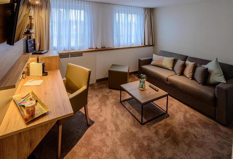 Полулюкс, Landhotel Jagdschlösschen
