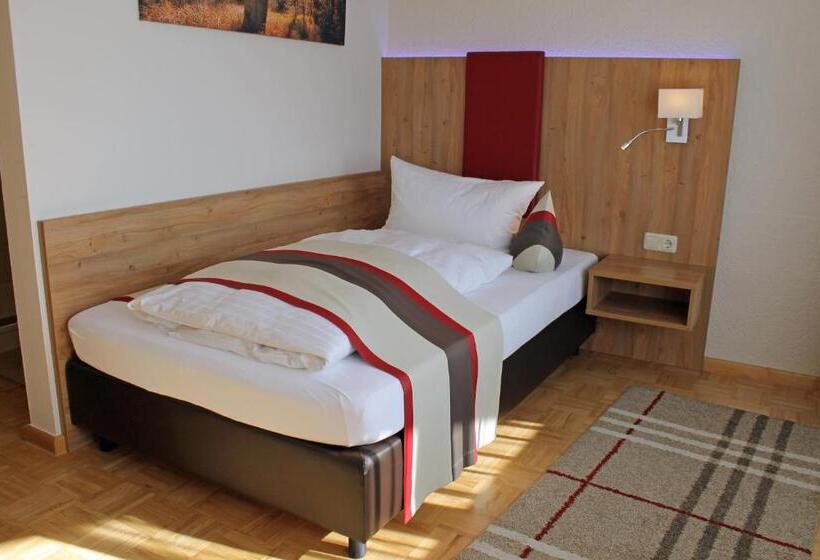 Номер Стандарт Индивидуальный с Балконом, Genusshotel Zum Wendl
