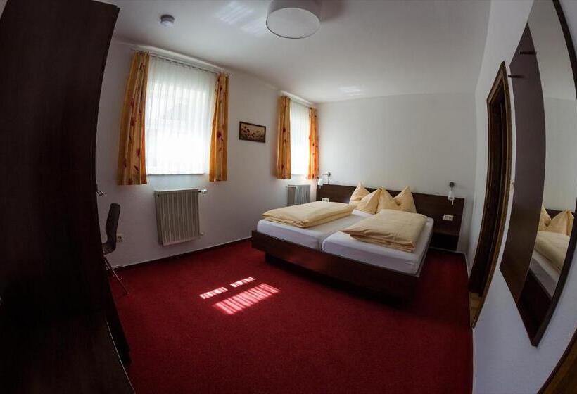 Номер Стандарт, Ratskeller Niederurff   Hotel & Restaurant