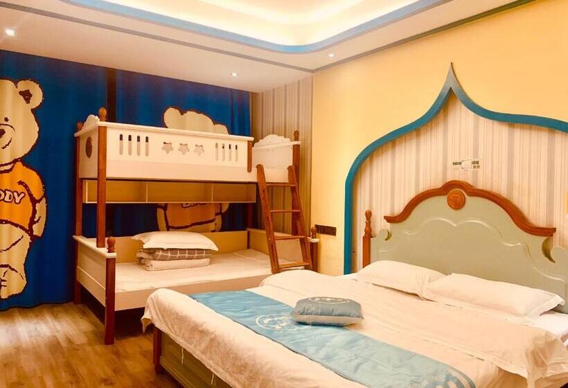 ファミリールーム, Mount Emei Teddy Bear Hotel玩具熊酒店