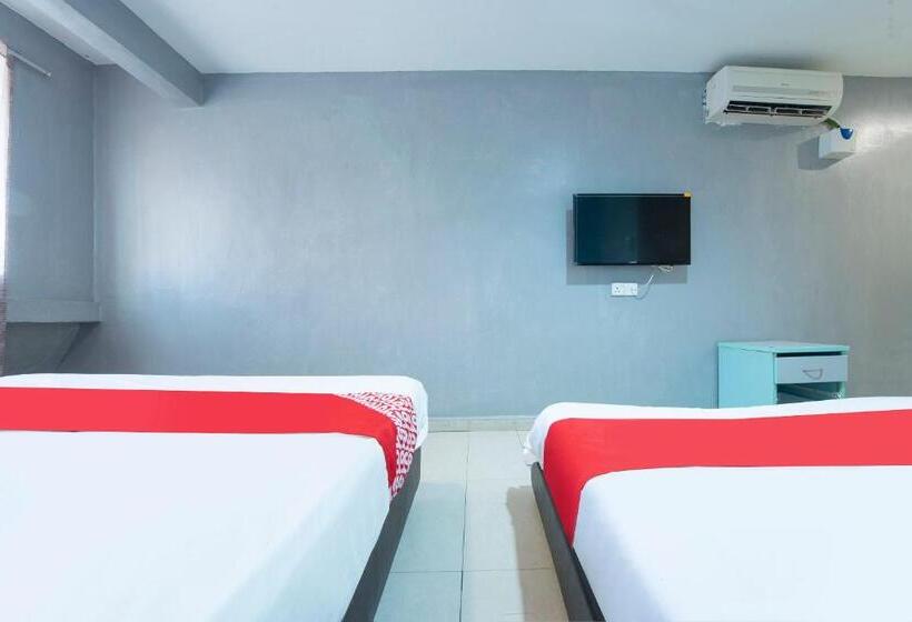 Suite Familiar, Oyo 90254 D Anugerah