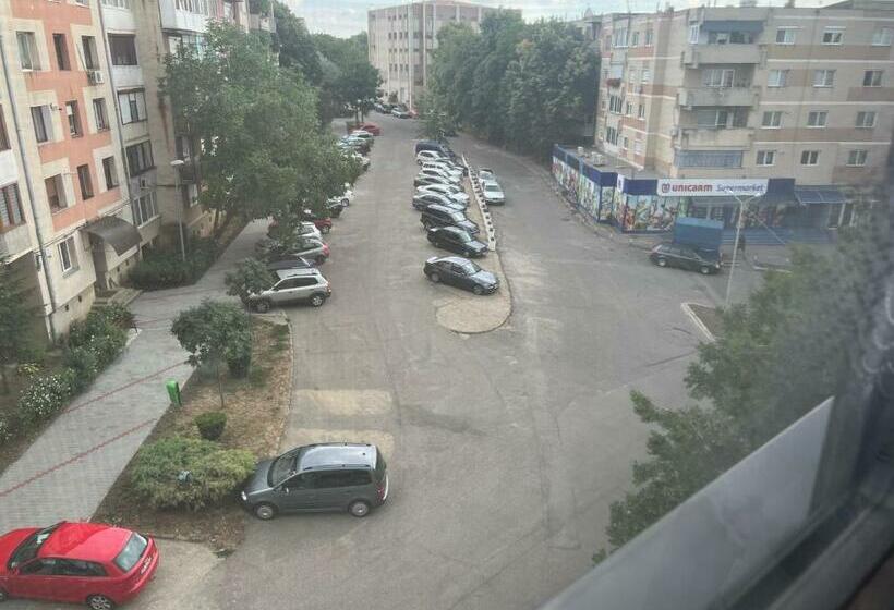 آپارتمان 1 خوابه, Apartament 5ive
