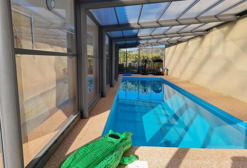 Семейный Номер, Chambres D Hôtes B&b La Bergeronnette Avec Piscine Couverte Chauffée