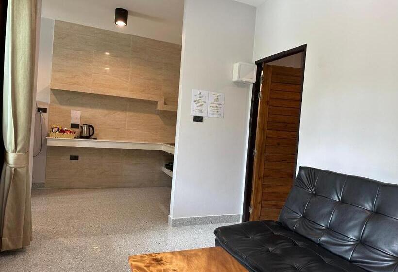 Дом 1 Спальня, The Zohan Resort & Travel Agency