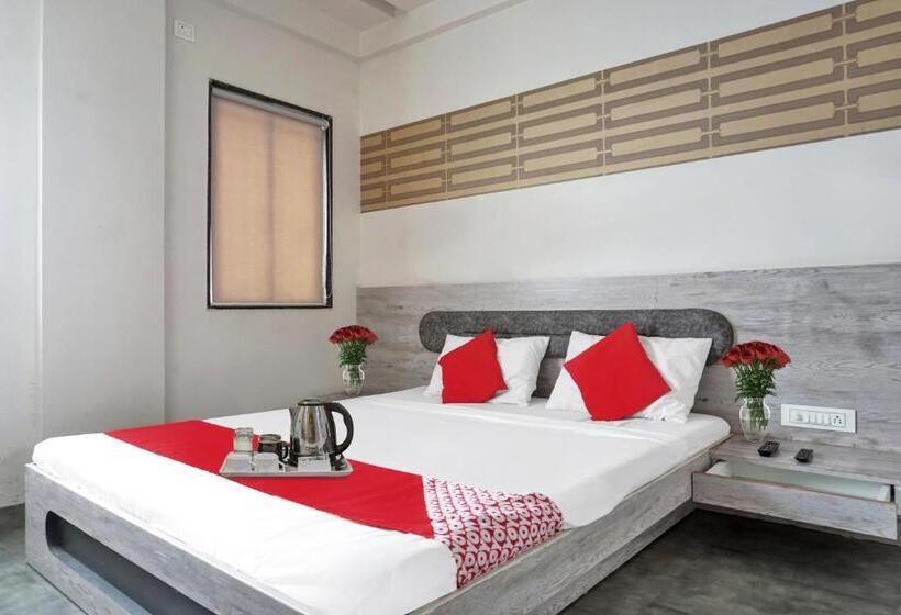 Трехместный Номер Классика, Flagship Hotel Kalptaru