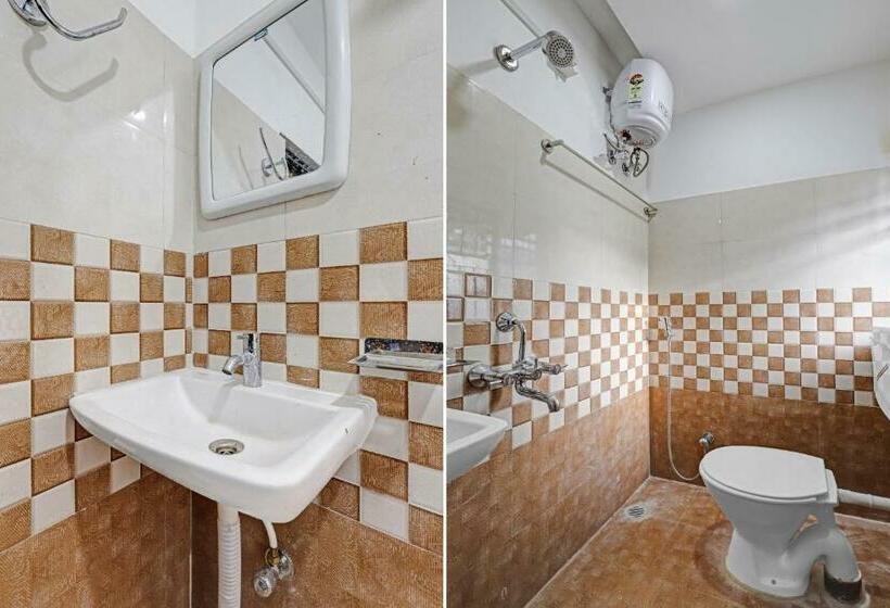 Номер Deluxe, Capital O H K Residency