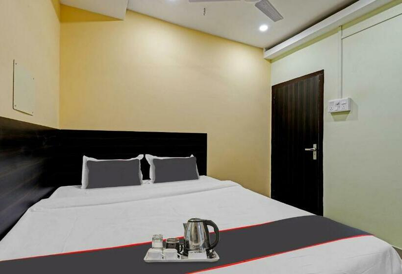 Номер Deluxe, Capital O H K Residency