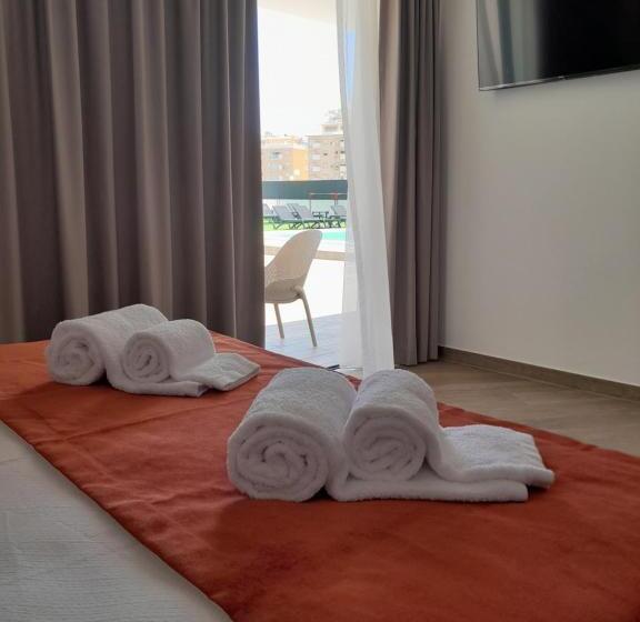 اتاق استاندارد چهار تخته, Algarpapa Rooms