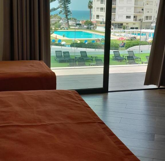 اتاق پریمیوم چهارنفره, Algarpapa Rooms
