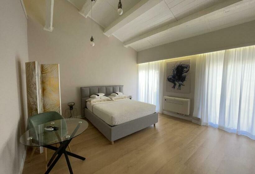 Номер Deluxe с Балконом, Off House Borgo Suite, Nettuno   2025 Giubileo