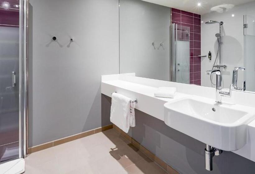 Номер Стандарт Индивидуальный, Premier Inn Nürnberg City Opernhaus