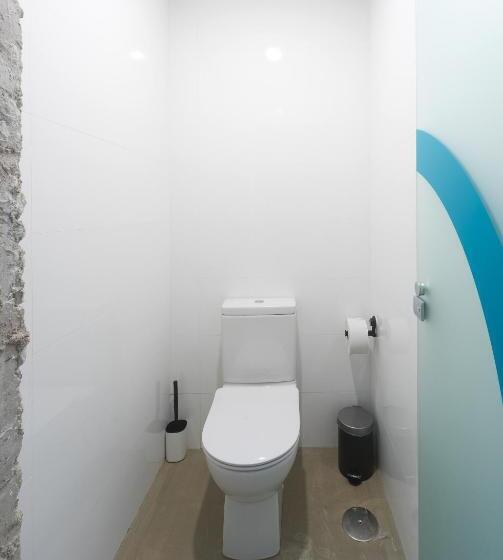 四人标准间, Konk Hostel