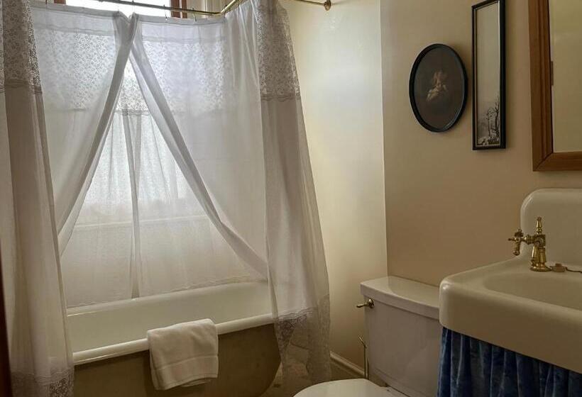 Номер Стандарт Совместная Ванная, Gable House Bed And Breakfast Inn