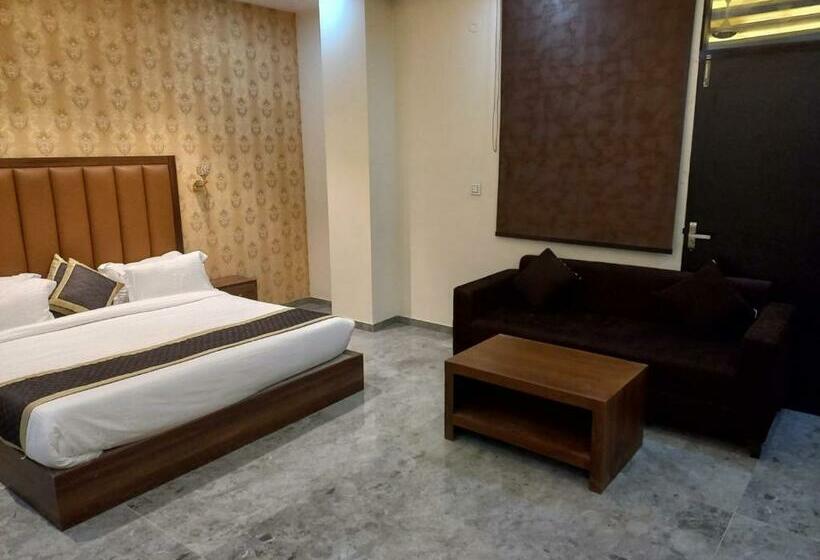 스위트, Immortal Inn