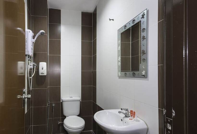 سوییت خانوادگی, Capital O 812 Hotel Smc Seksyen 13