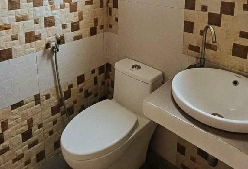 Семейный Номер, Reddoorz @ Los Ecijanos Inn Pangasinan