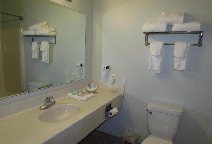 Family Suite, Fairbridge Inn & Suites Dupont