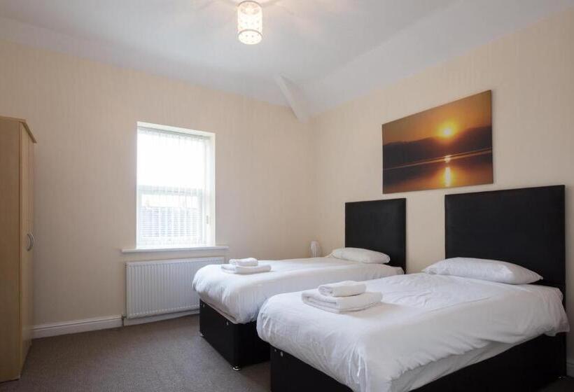 Номер Стандарт, Grosvenor Hotel Rugby