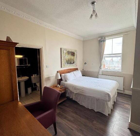 Номер Стандарт, Grosvenor Hotel Rugby