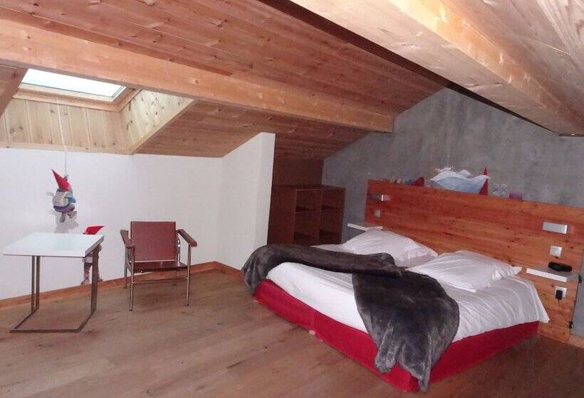 Полулюкс, Anova Hotel & Spa