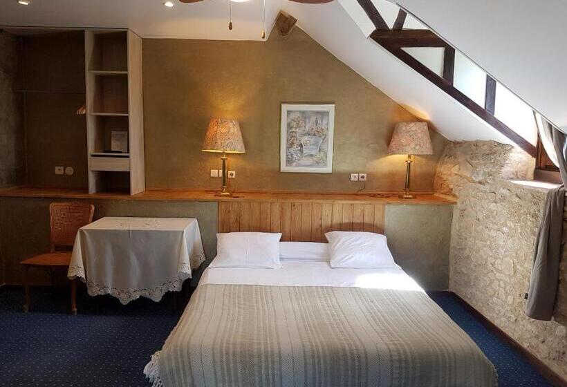 Трехместный Номер Deluxe, Domaine De Vareilles