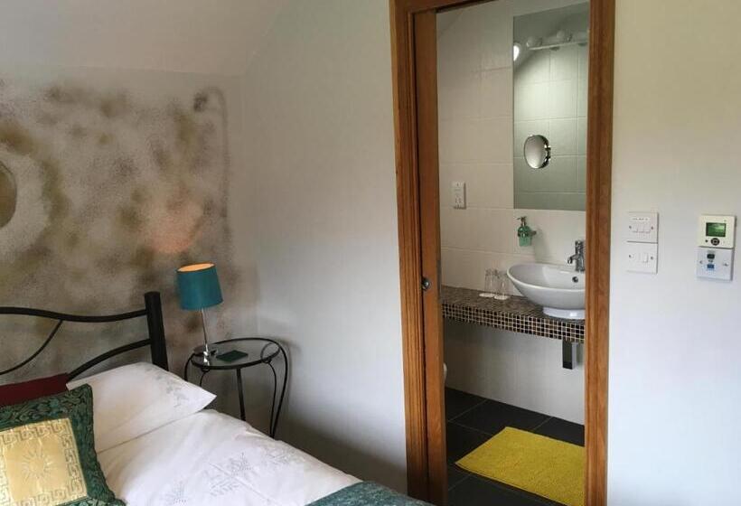 Номер Стандарт, Glan Llyn Farm House
