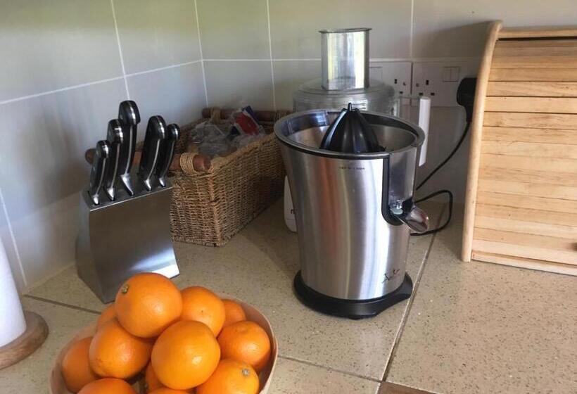 Номер Стандарт, Glan Llyn Farm House