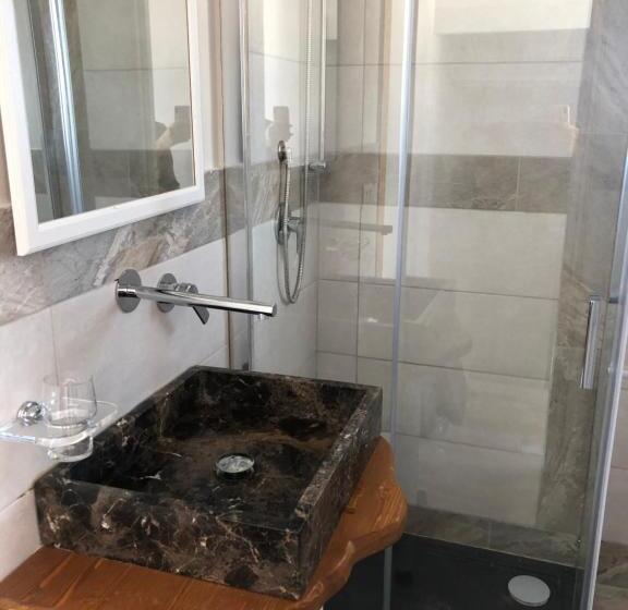 Семейный Номер, Solidea House