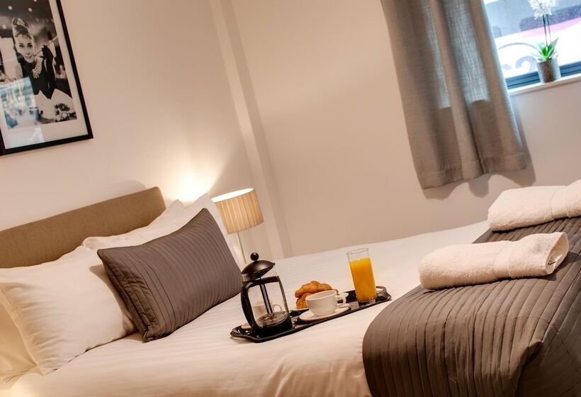 Апартаменты 2 Спальни, Base Serviced Apartments   Cumberland Apartments