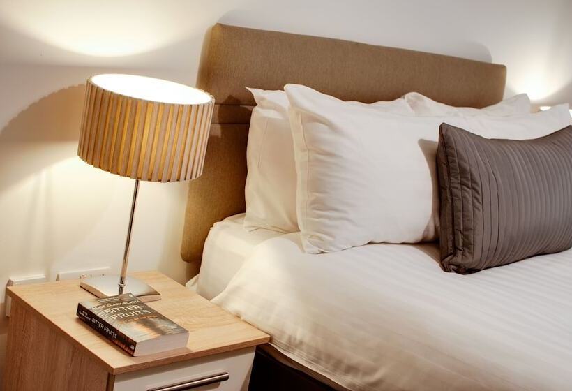 Апартаменты 1 Спальня, Base Serviced Apartments   Cumberland Apartments