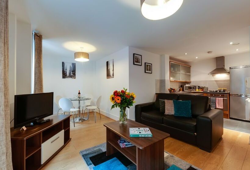 Апартаменты 1 Спальня, Base Serviced Apartments   Cumberland Apartments
