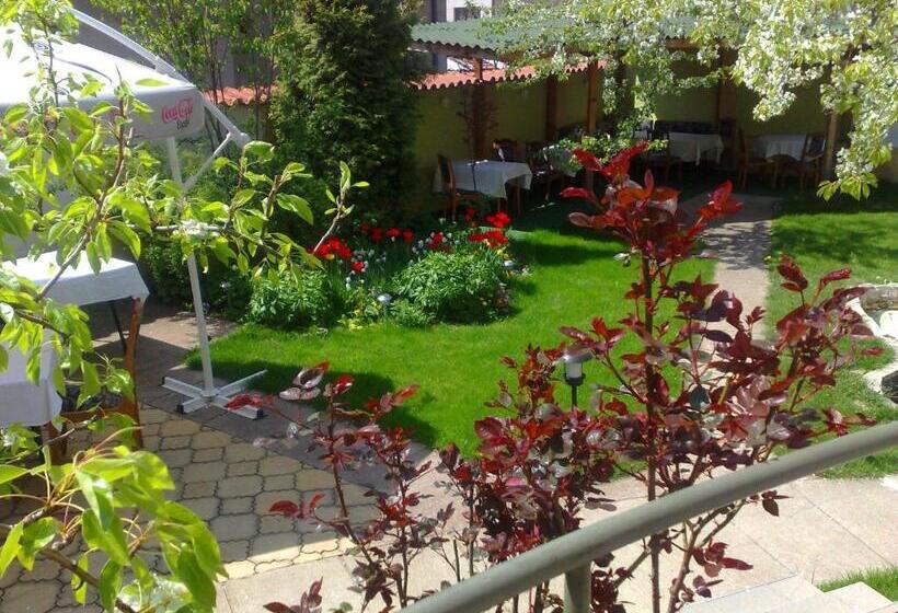 Номер Стандарт, Family Hotel Sonata