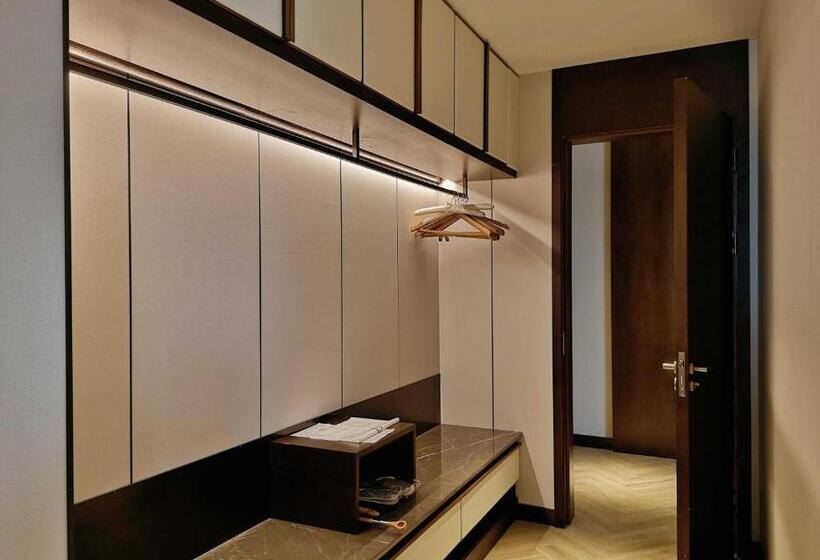 Люкс Повышенной Комфортности, Taishan Junhaiyue Phoenix