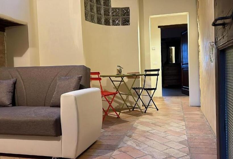 اتاق لوکس, Agriturismo I Pietrini