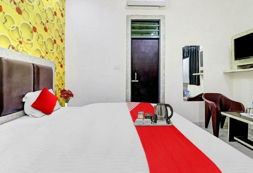 Трехместный Номер Классика, Flagship Good Times Guest House