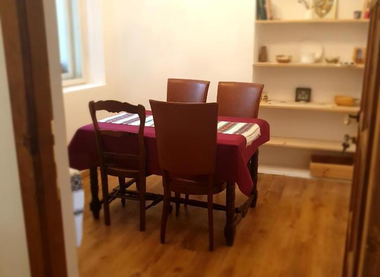 Апартаменты 2 Спальни, Studio Rasnov Apartaments