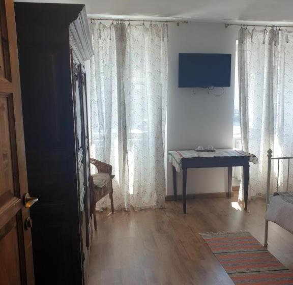 Апартаменты 2 Спальни, Studio Rasnov Apartaments