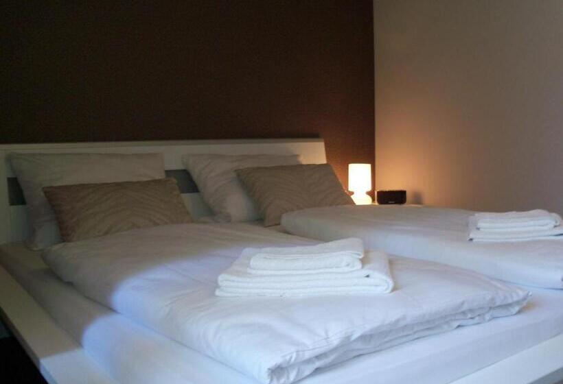 آپارتمان راحتی 1 خوابه, Apartmenthouse Berlin   Am Görlitzer Park