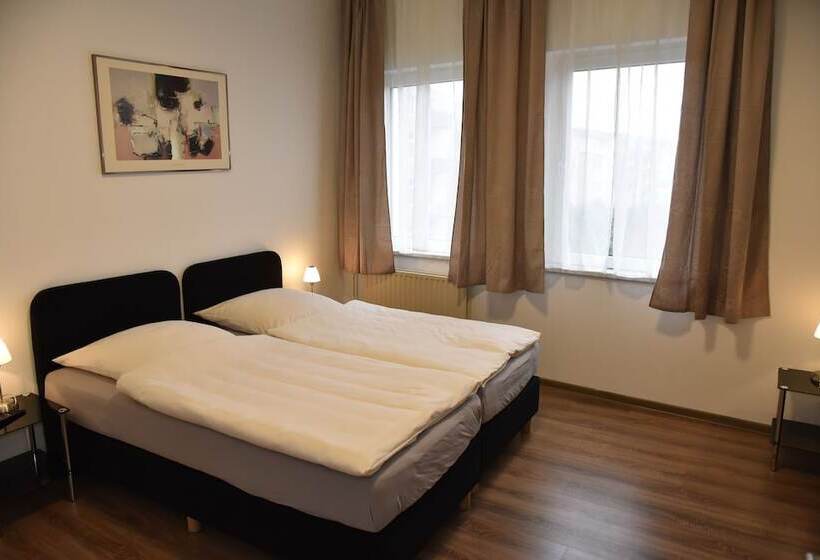带3个卧室的公寓, Pension Am Schloss