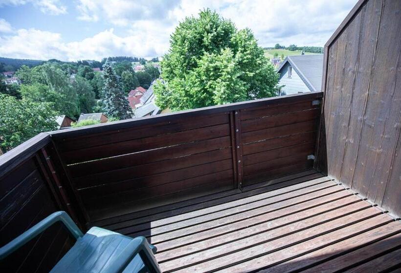 Номер Стандарт с Балконом, Landhotel Jägerhof