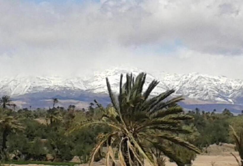 חדר סטנדרט לשלושה, Kasbah Dar Dmana
