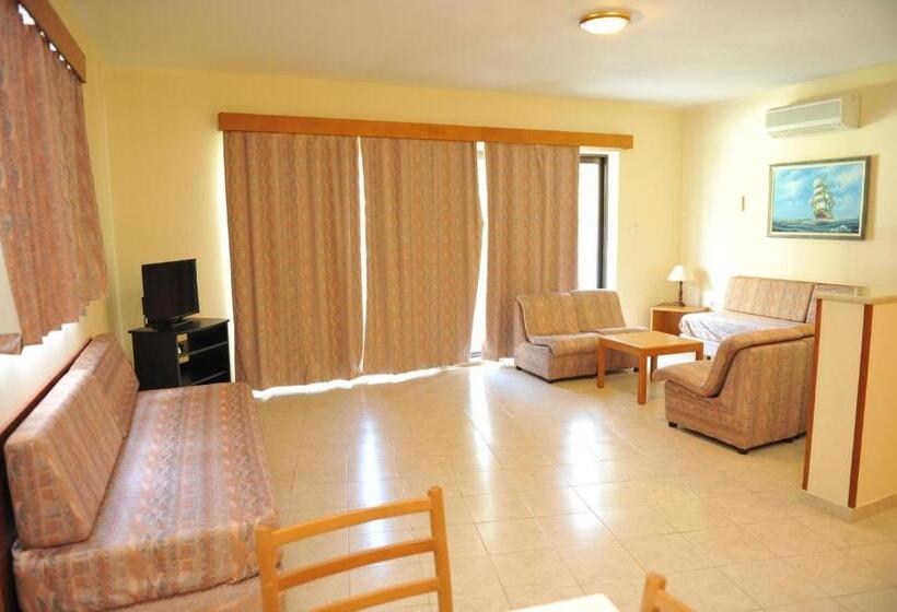 Апартаменты 2 Спальни, Niki Hotel Apartments
