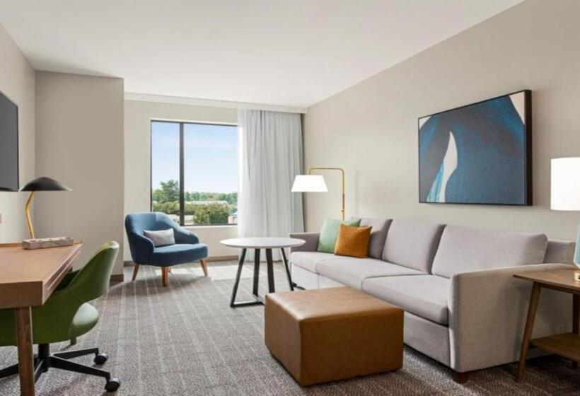 Люкс Кровать Кинг, Staybridge Suites   Lexington S Medical Ctr Area, An Ihg