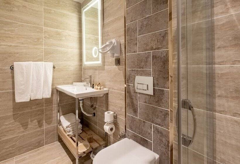 استودیو لوکس با چشم‌انداز دریا, Loop Hotel Bosphorus İstanbul