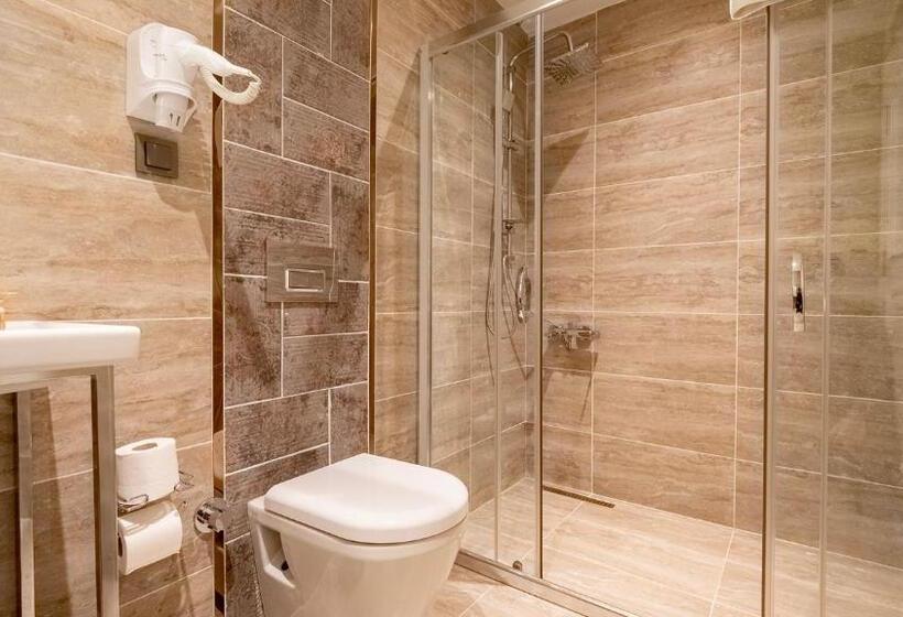 استودیو لوکس با چشم‌انداز دریا, Loop Hotel Bosphorus İstanbul