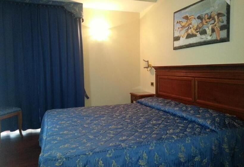 4인용 스탠다드 룸, Albergo Costantini