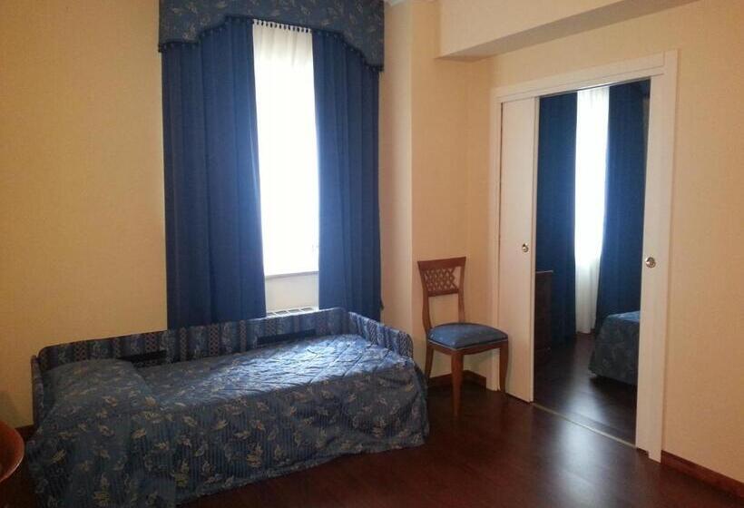 4인용 스탠다드 룸, Albergo Costantini