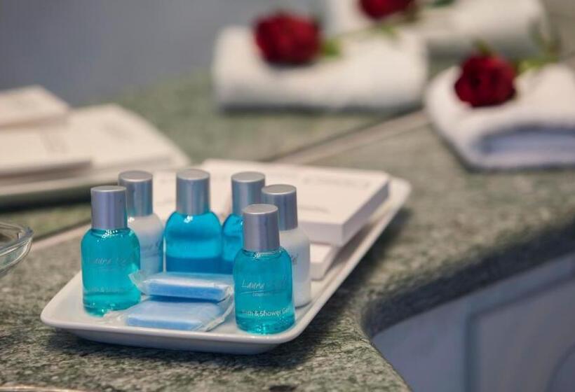 اتاق راحتی, & Spa Cacciatori