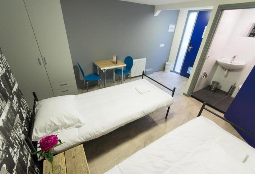Chambre Standard, Kings Inn City Hostel