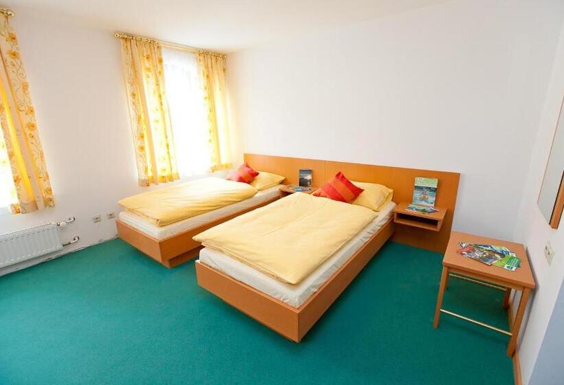 Номер Стандарт, Naturhotel Schloss Kassegg